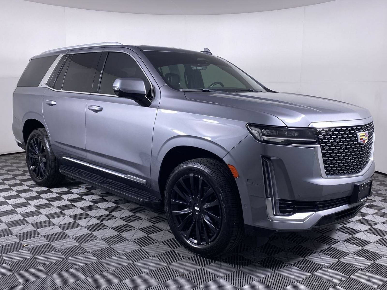 Certified 2021 Cadillac Escalade Premium Luxury AWD/4WD image 22