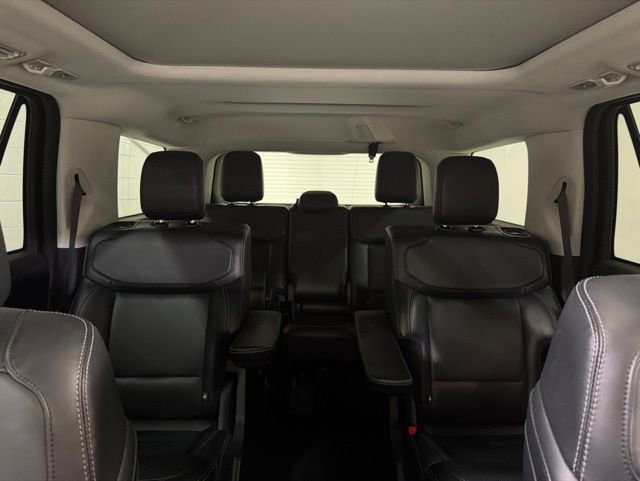 Used 2025 Ford Expedition Platinum AWD/4WD image 22