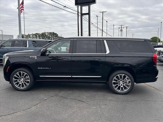 New 2026 GMC Yukon XL Denali w/ Denali Reserve Package image 7