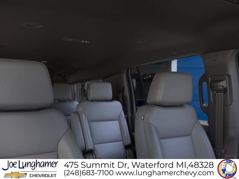 New 2026 Chevrolet Suburban LT w/ Comfort Package AWD/4WD image 25