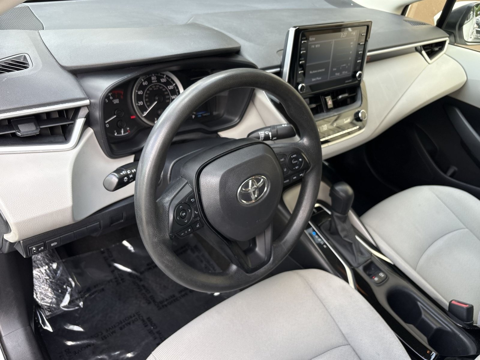 Used 2021 Toyota Corolla LE FWD image 16