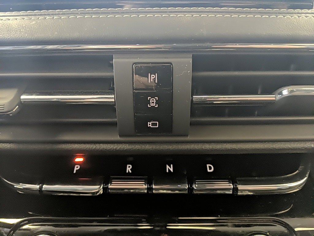 Certified 2022 Lincoln Corsair AWD w/ Equipment Group 101A image 19