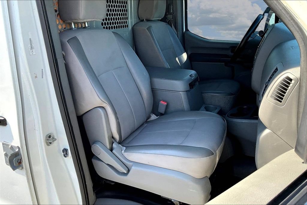 Used 2021 Nissan NV 2500 SV RWD image 32