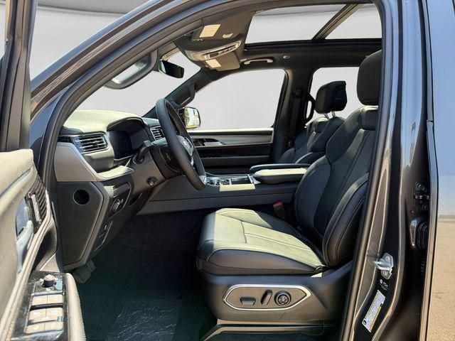 New 2026 Jeep Grand Wagoneer 4WD w/ Premium Group I image 54