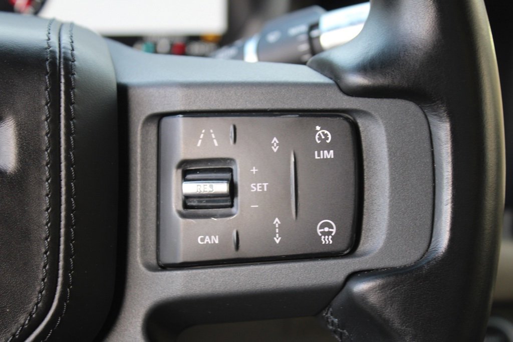 Used 2022 Land Rover Defender 110 X-Dynamic HSE image 18