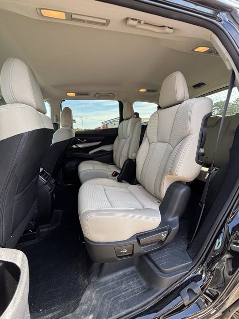 Used 2021 Subaru Ascent Premium w/ Convenience Package image 12