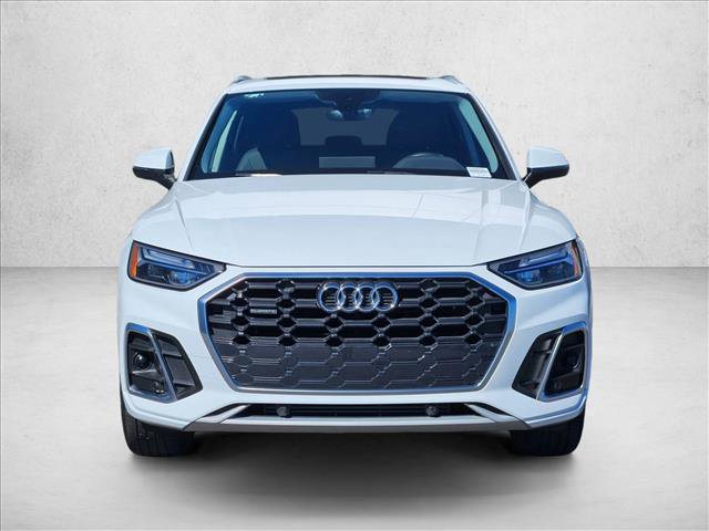 Used 2023 Audi Q5 2.0T Premium w/ Convenience Package image 2