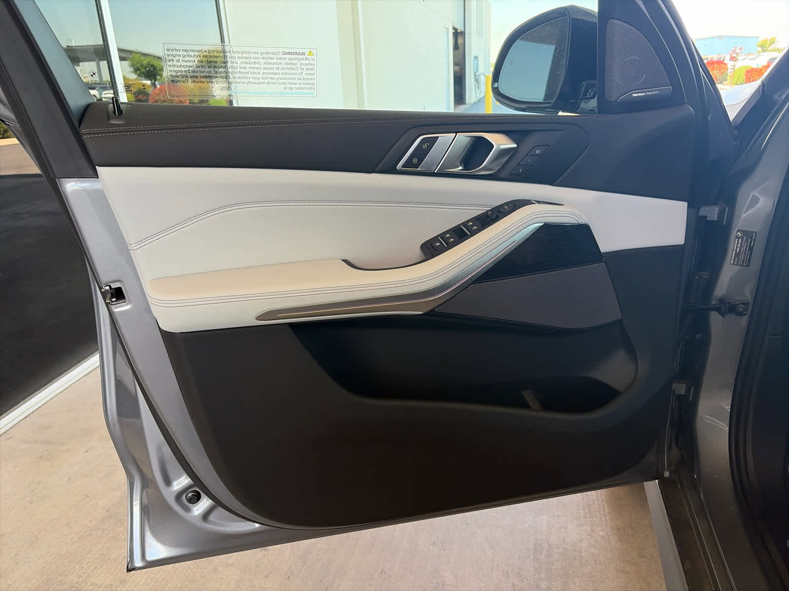 New 2026 BMW X5 sDrive40i w/ M Sport Package RWD image 8