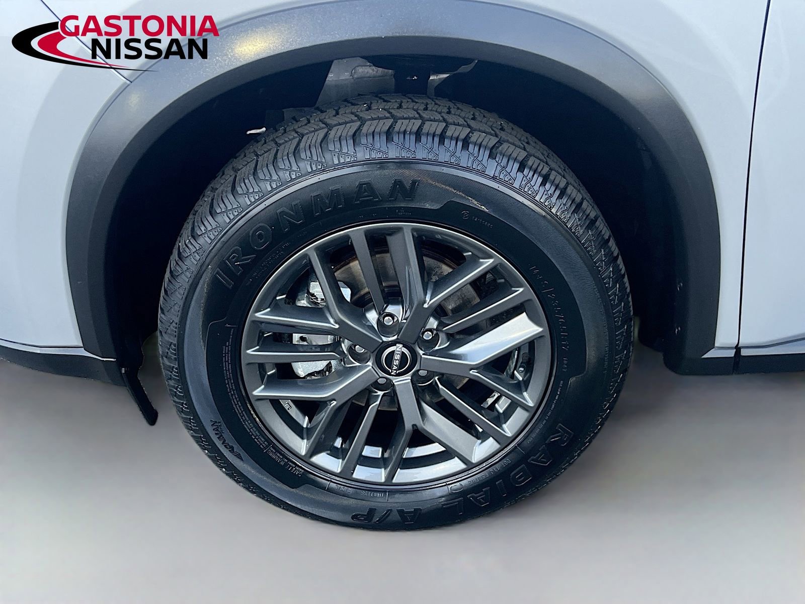 Used 2024 Nissan Rogue S image 38