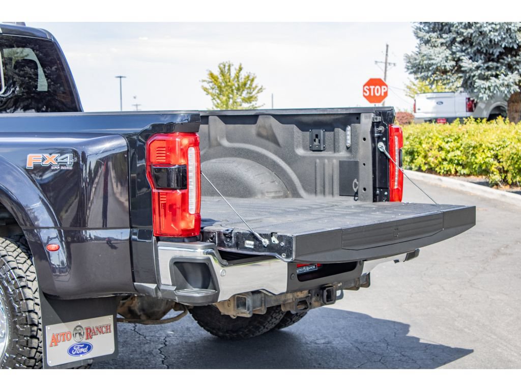 Used 2023 Ford F350 Lariat w/ Tow Technology Package AWD/4WD image 10