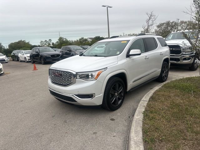 Used 2019 GMC Acadia Denali image 5