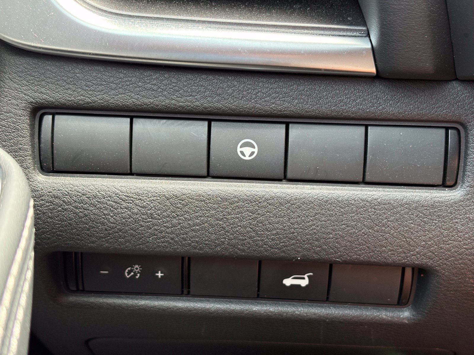 Used 2021 Nissan Rogue SV w/ Premium Package AWD/4WD image 17