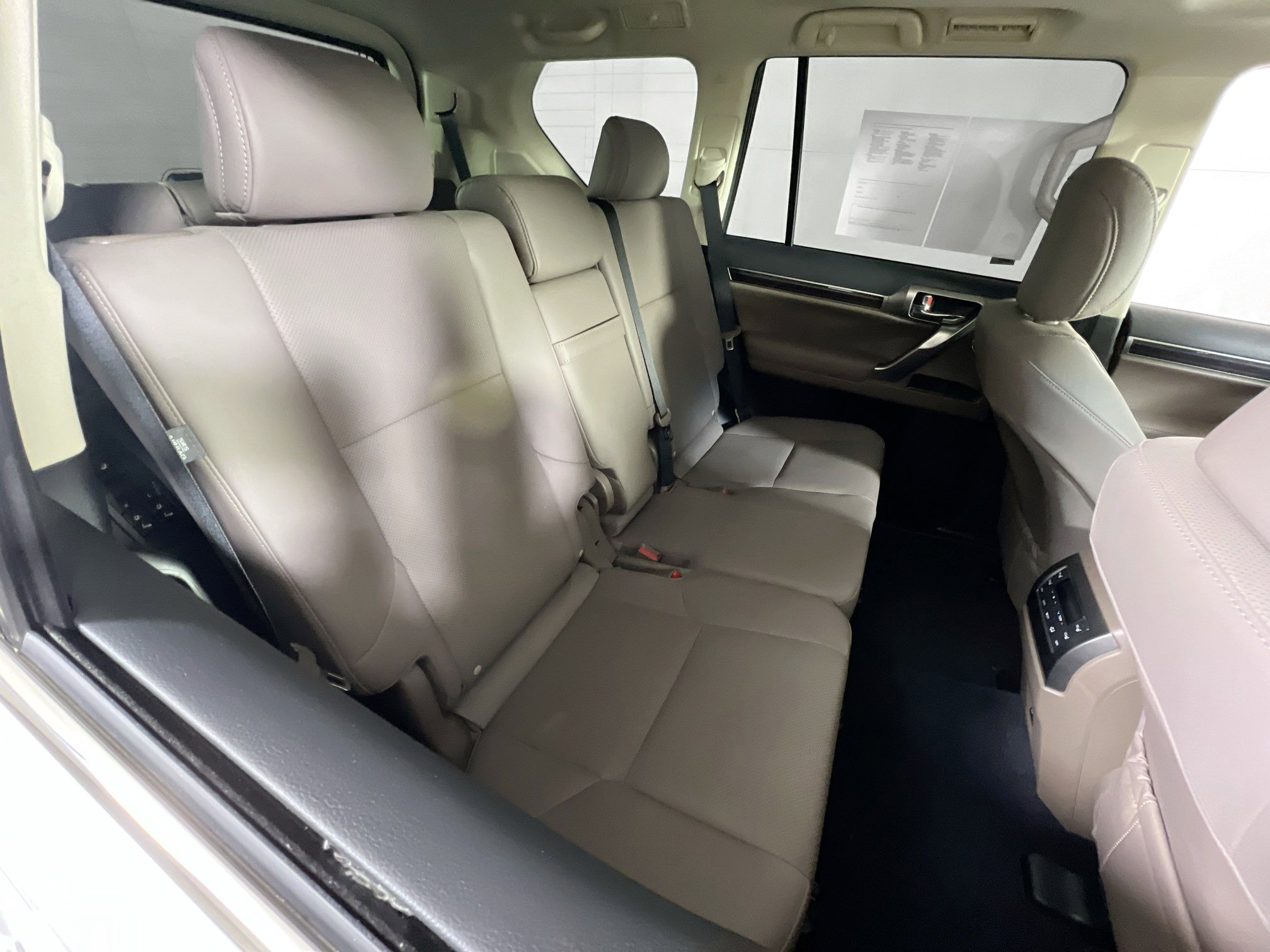 Used 2023 Lexus GX 460 Premium w/ Premium Plus Package image 27