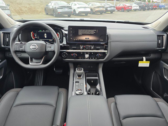 New 2026 Nissan Pathfinder SL image 23