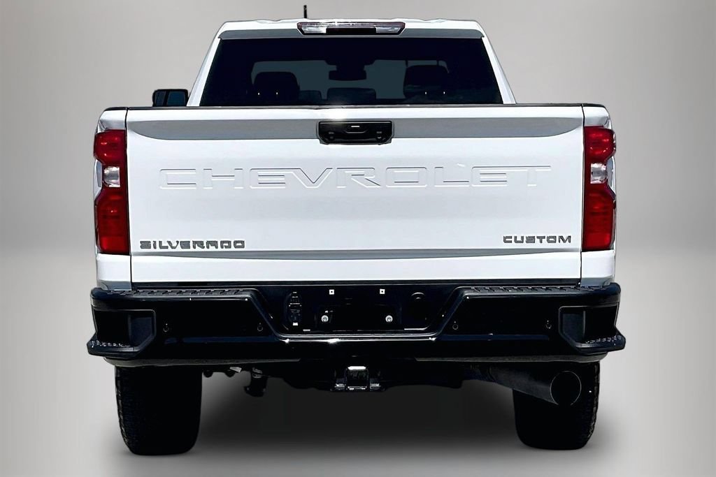 Used 2025 Chevrolet Silverado 2500 Custom w/ Custom Value Package AWD/4WD image 6
