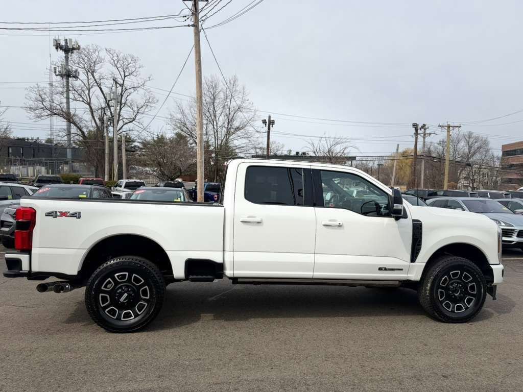Used 2025 Ford F350 Platinum image 7