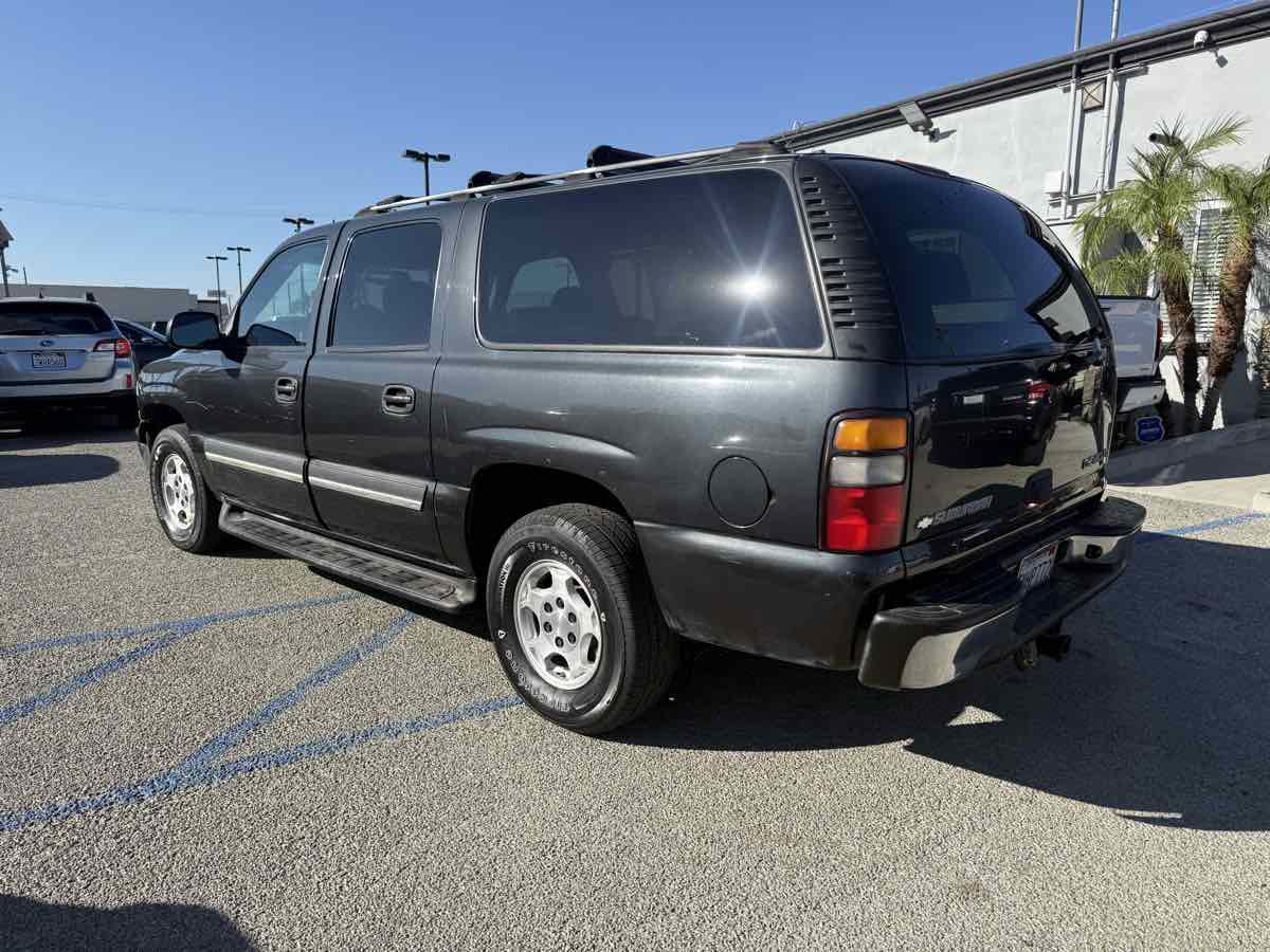 Used 2005 Chevrolet Suburban LS w/ Cargo Package image 3