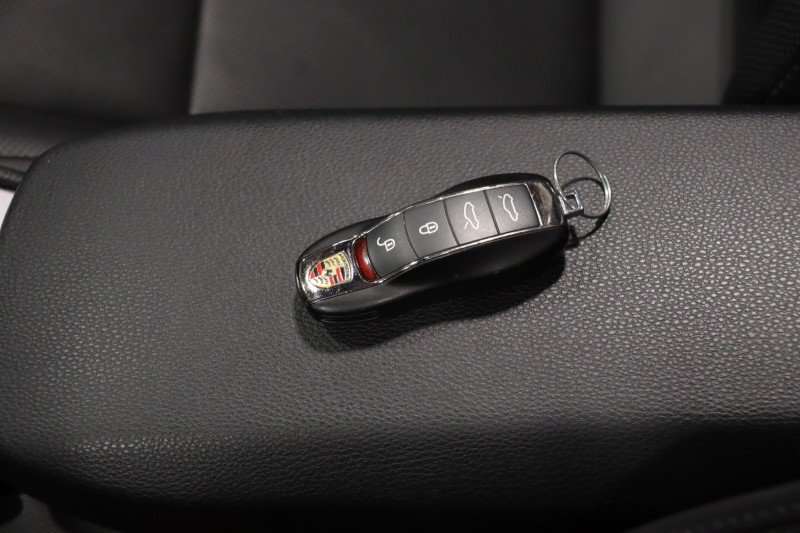 Used 2017 Porsche 718 Boxster RWD image 60