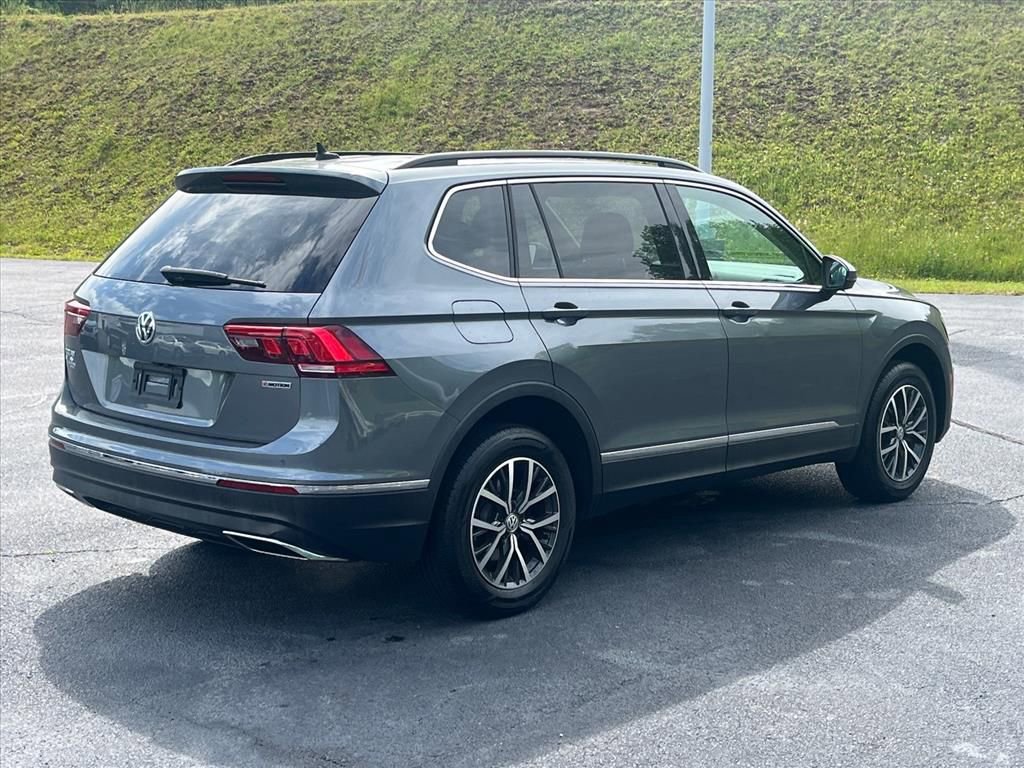 Used 2020 Volkswagen Tiguan SE w/ Panoramic Sunroof Package AWD/4WD image 5