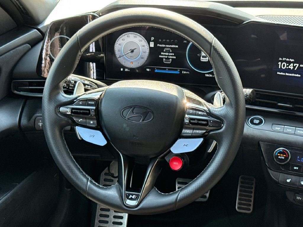 Used 2025 Hyundai Elantra N FWD image 13