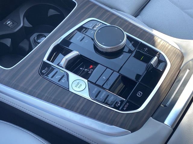Certified 2025 BMW X5 xDrive50e w/ Premium Package image 30