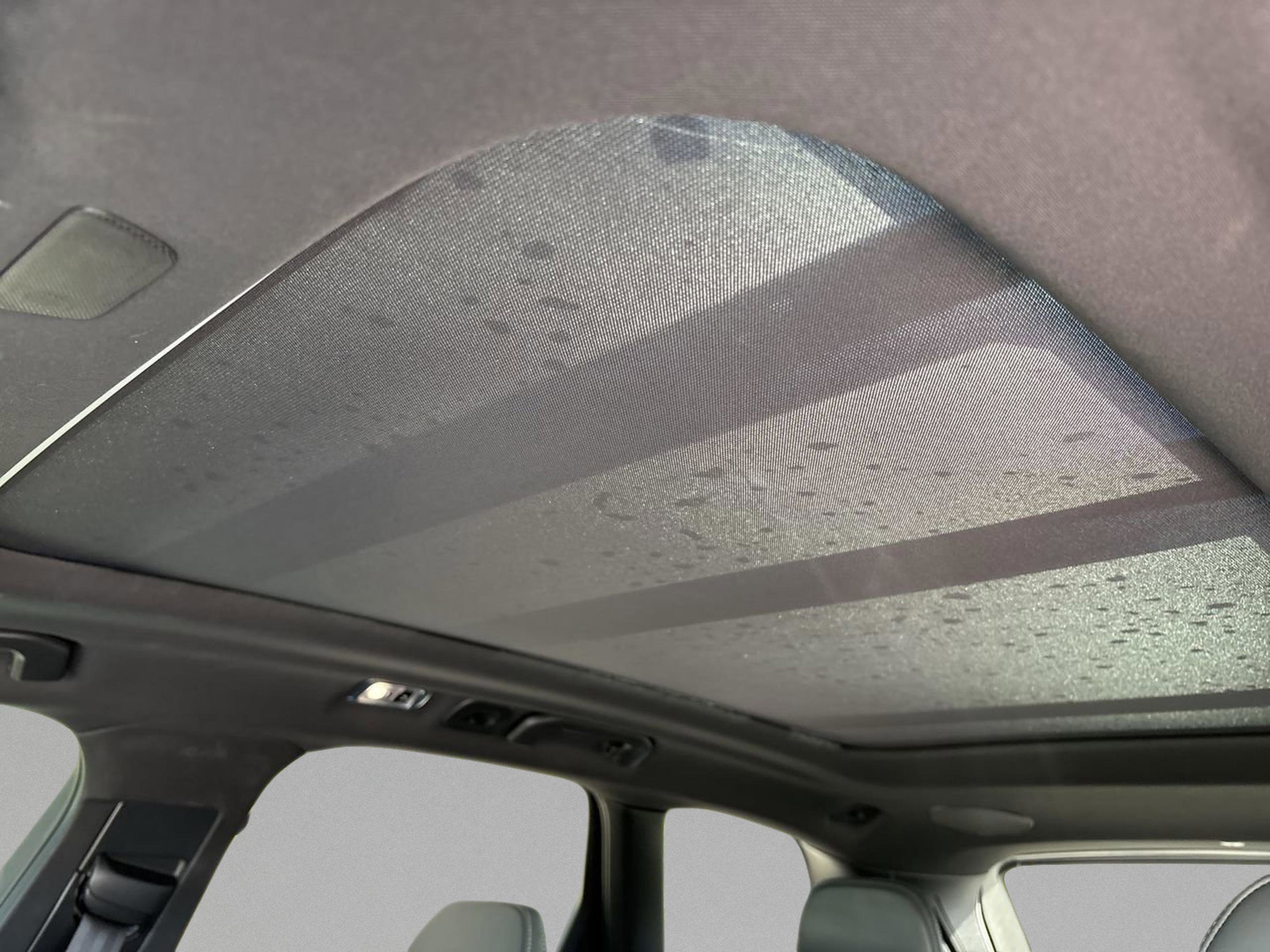 Used 2020 Volvo XC60 T5 R-Design w/ Protection Package Premier image 31