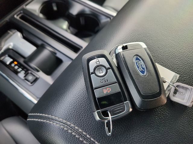 Used 2025 Ford F150 Lightning Flash image 51