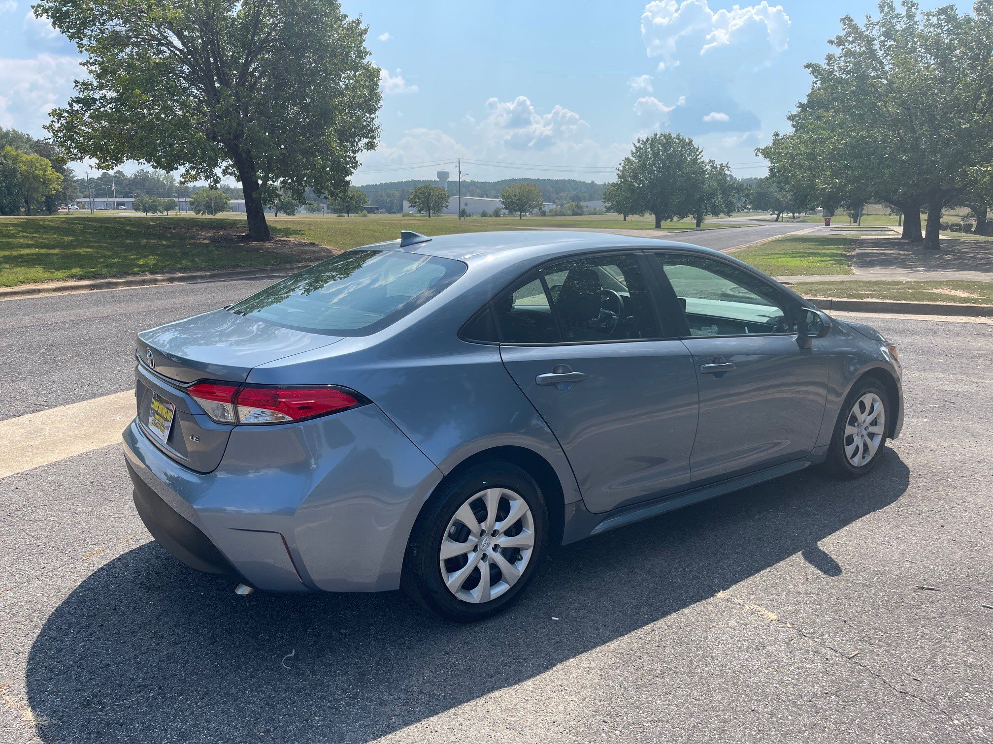 Used 2023 Toyota Corolla LE image 5