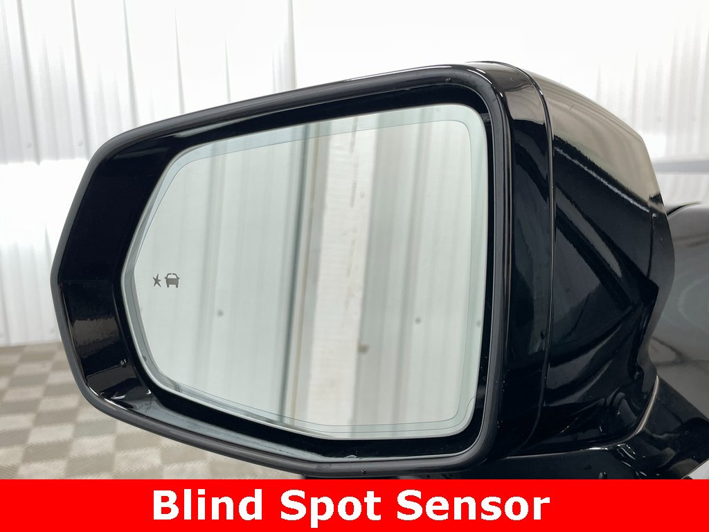 Certified 2023 Cadillac XT4 Sport w/ LPO, Onyx Lite Package image 35