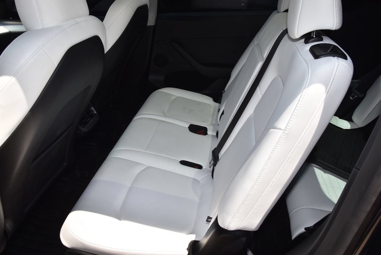 Used 2025 Tesla Model Y Long Range AWD/4WD image 12