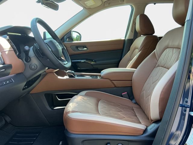 New 2026 Nissan Pathfinder Platinum AWD/4WD image 11