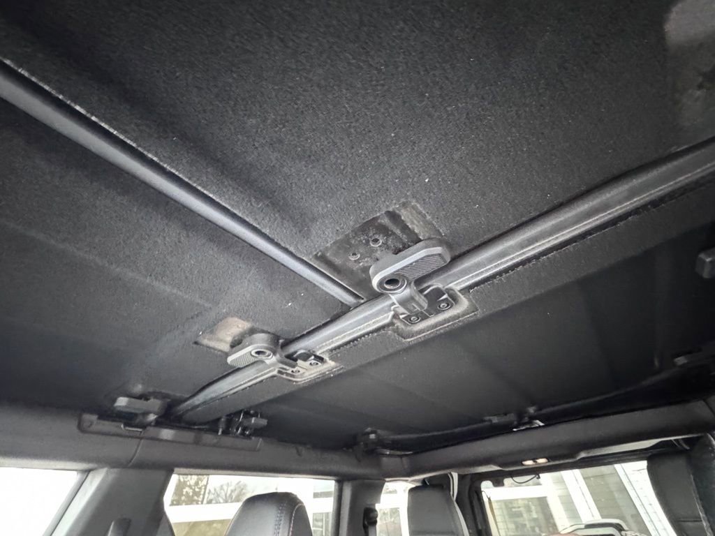 Used 2024 Ford Bronco Badlands image 28