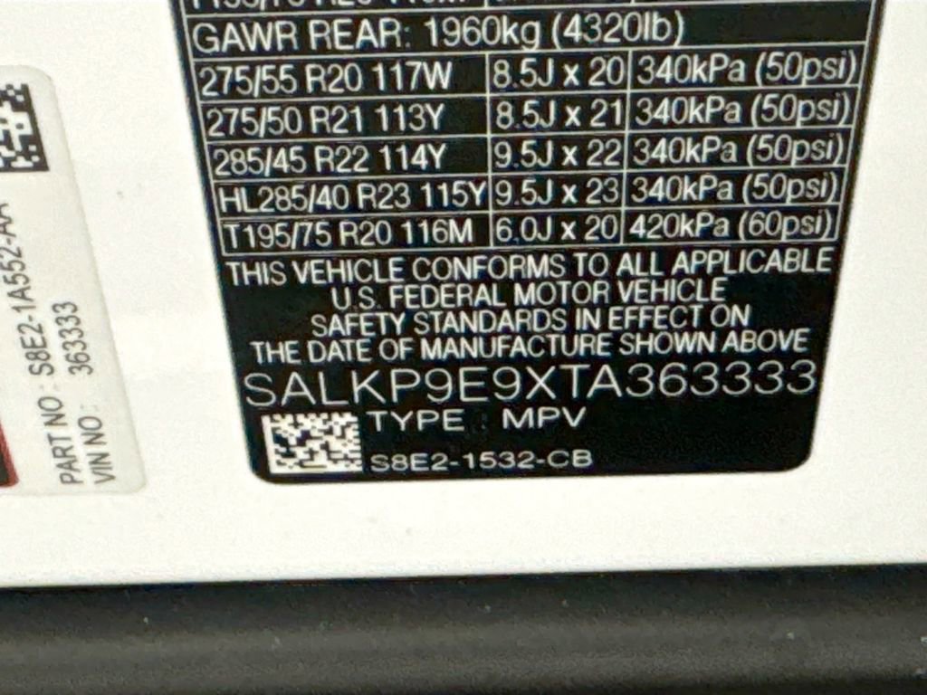 New 2026 Land Rover Range Rover SE image 30