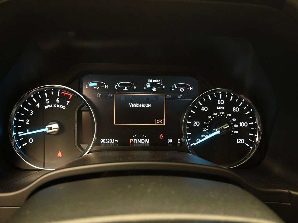 Used 2020 Ford Expedition Max XLT w/ Equipment Group 202A image 3