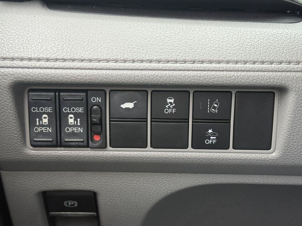 Used 2018 Honda Odyssey EX-L image 30