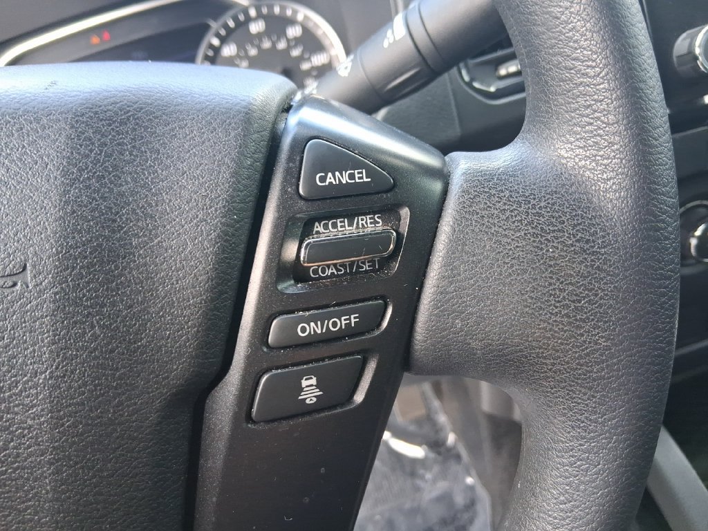 Used 2023 Nissan Frontier SV w/ Midnight Edition Package RWD image 30