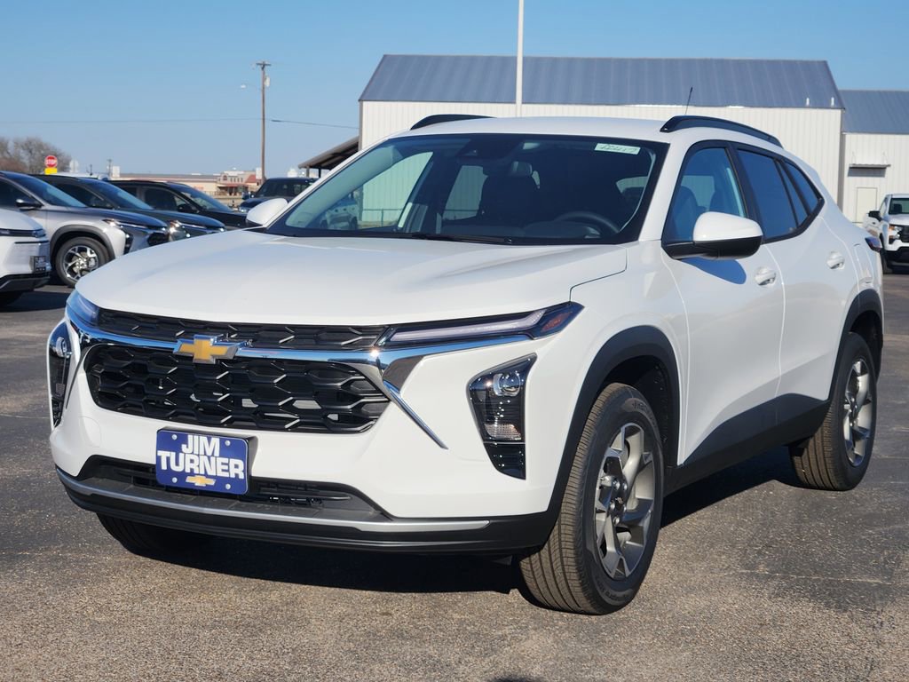 New 2026 Chevrolet Trax LT w/ LT Convenience Package FWD image 2