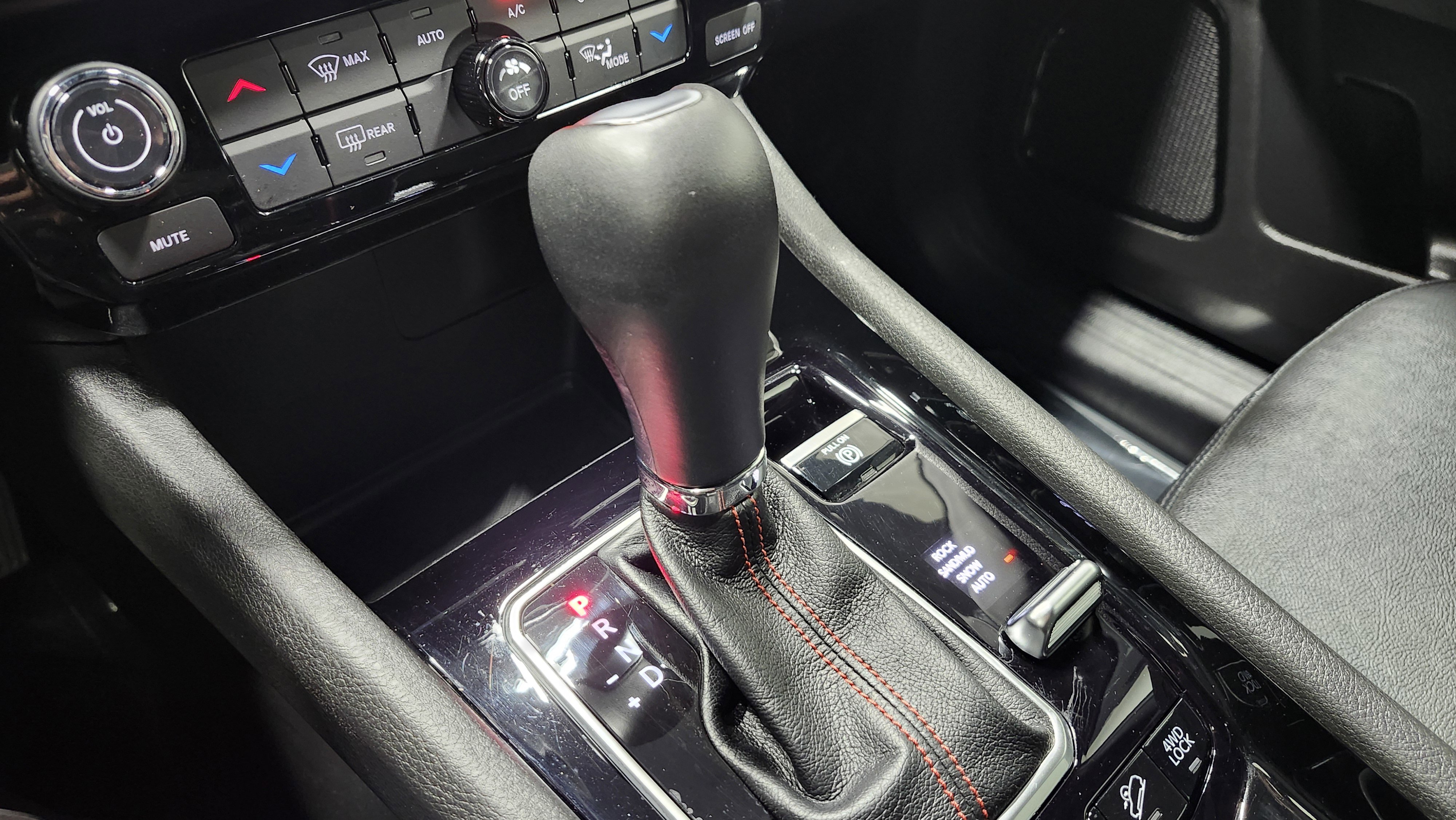 Used 2025 Jeep Compass Trailhawk image 33