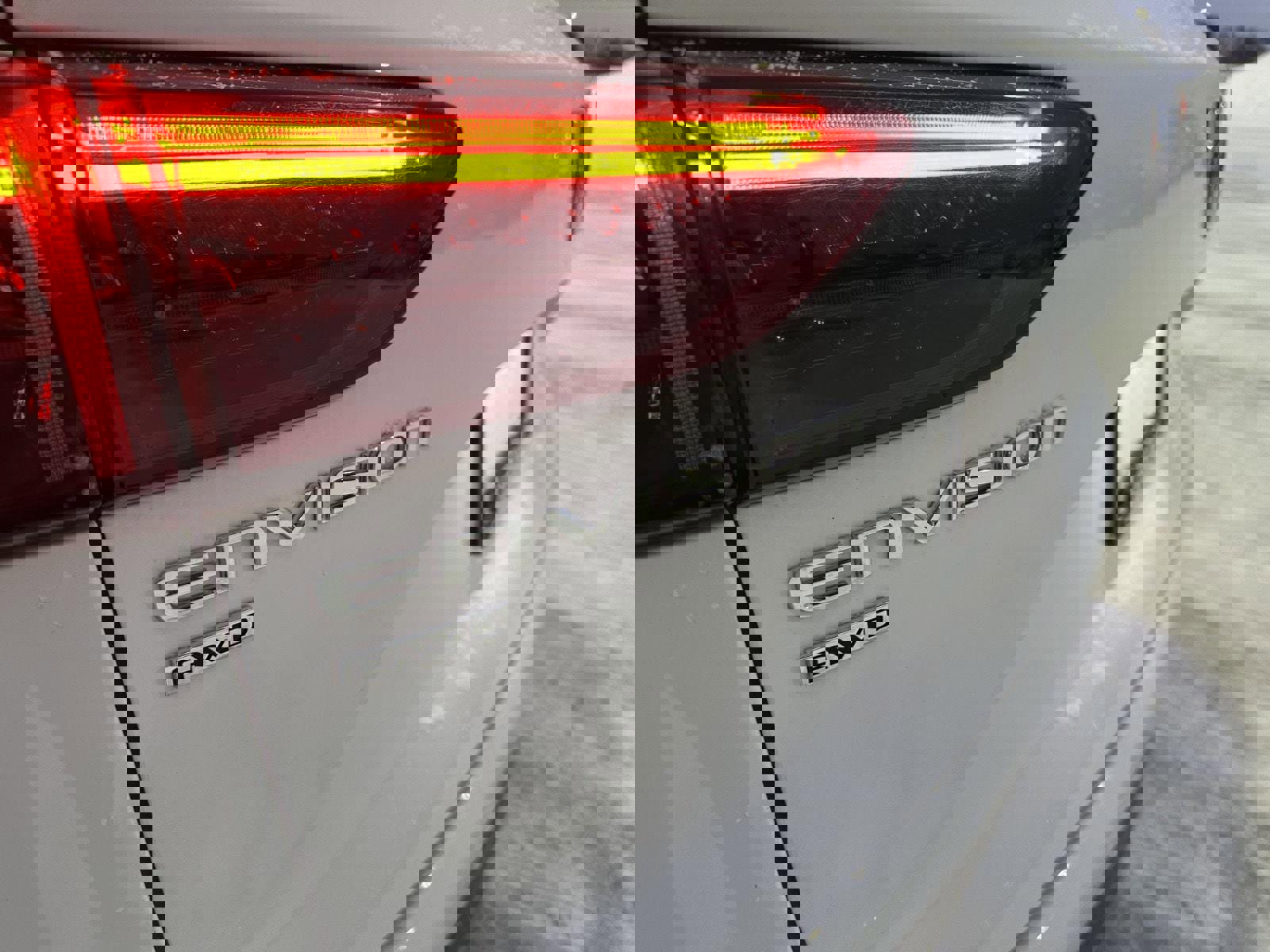 Used 2025 Buick Envision Sport Touring image 5