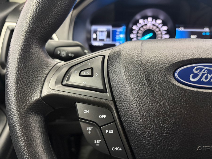 Used 2022 Ford Edge SE w/ Black Appearance Package image 20