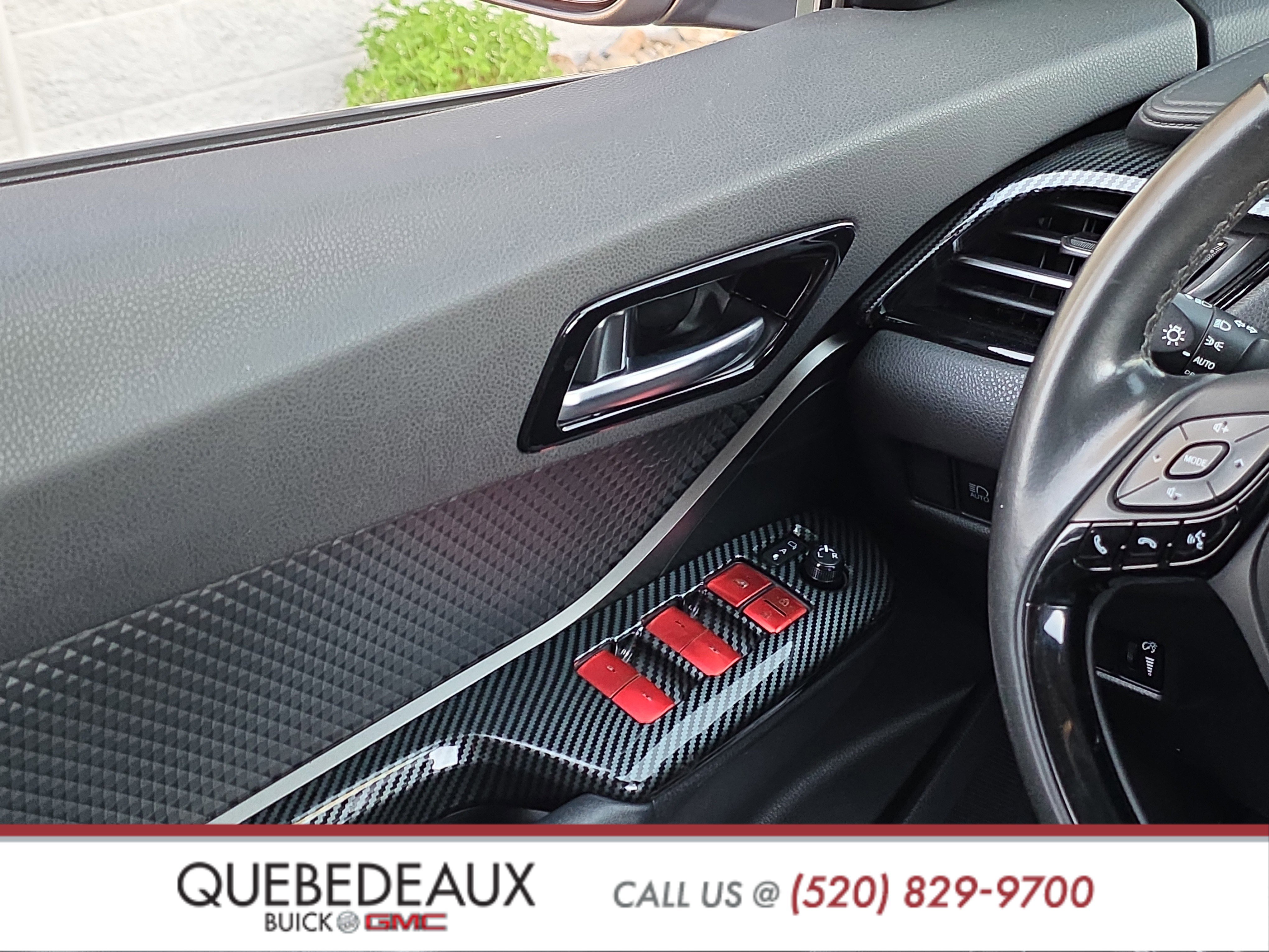 Used 2019 Toyota C-HR XLE FWD image 22