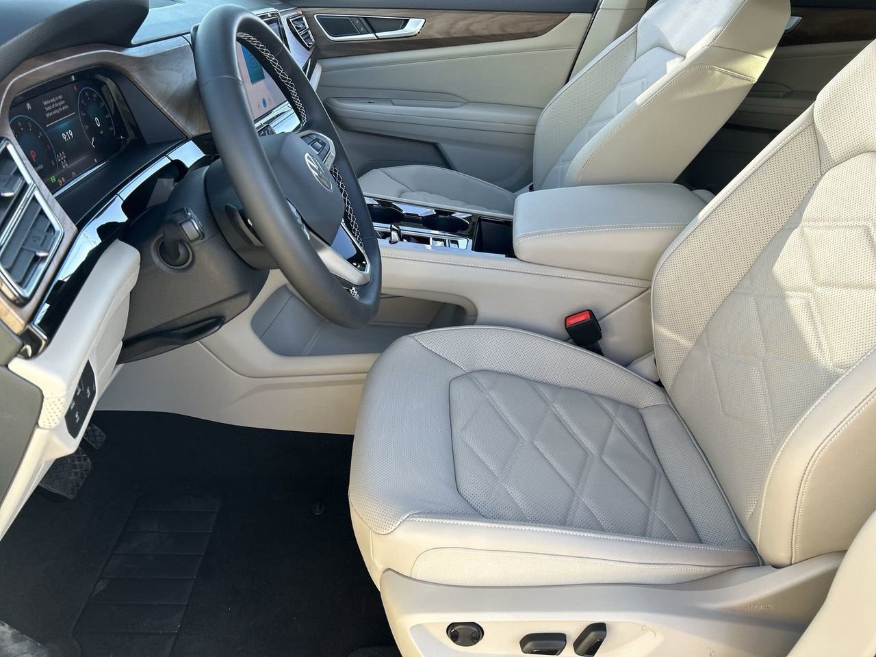 New 2026 Volkswagen Atlas SE image 15