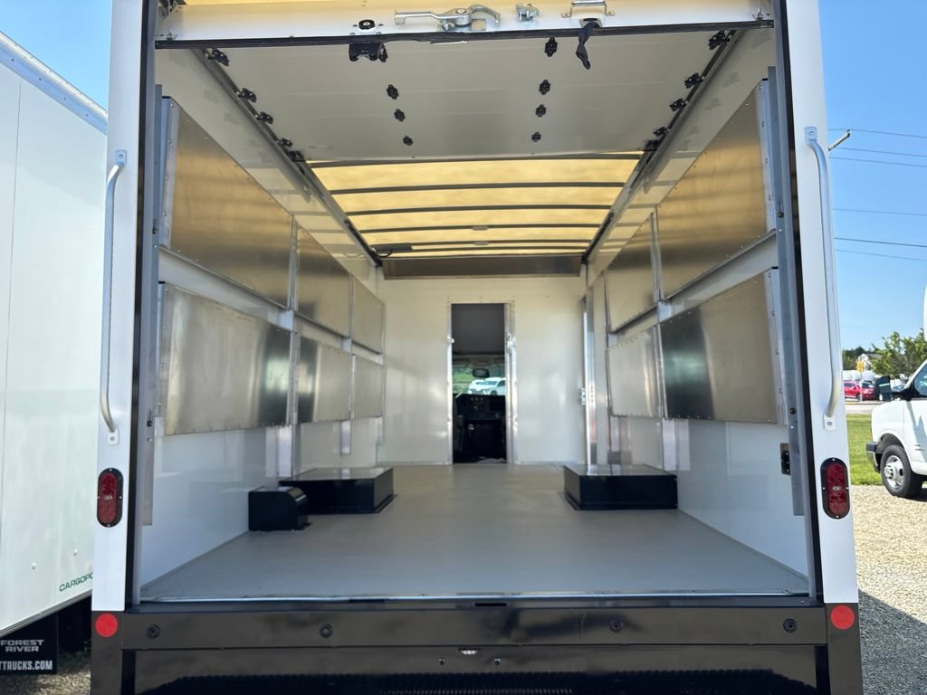 New 2026 Chevrolet Express 4500 w/ Power Convenience Package RWD image 4