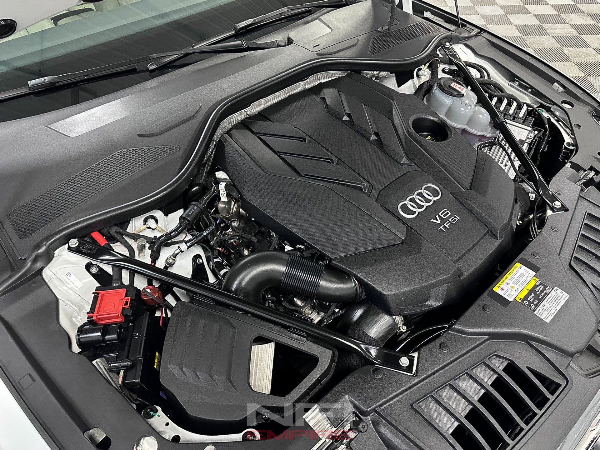 Used 2024 Audi A8 L 3.0T image 54