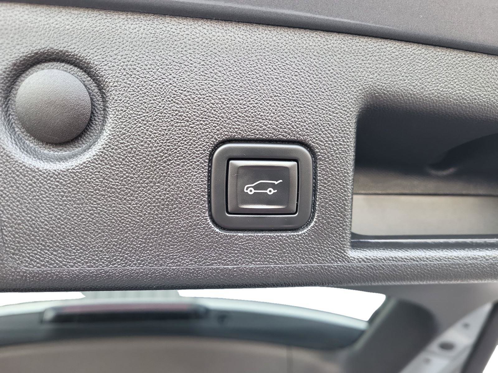 Used 2023 Chevrolet Equinox LT image 22