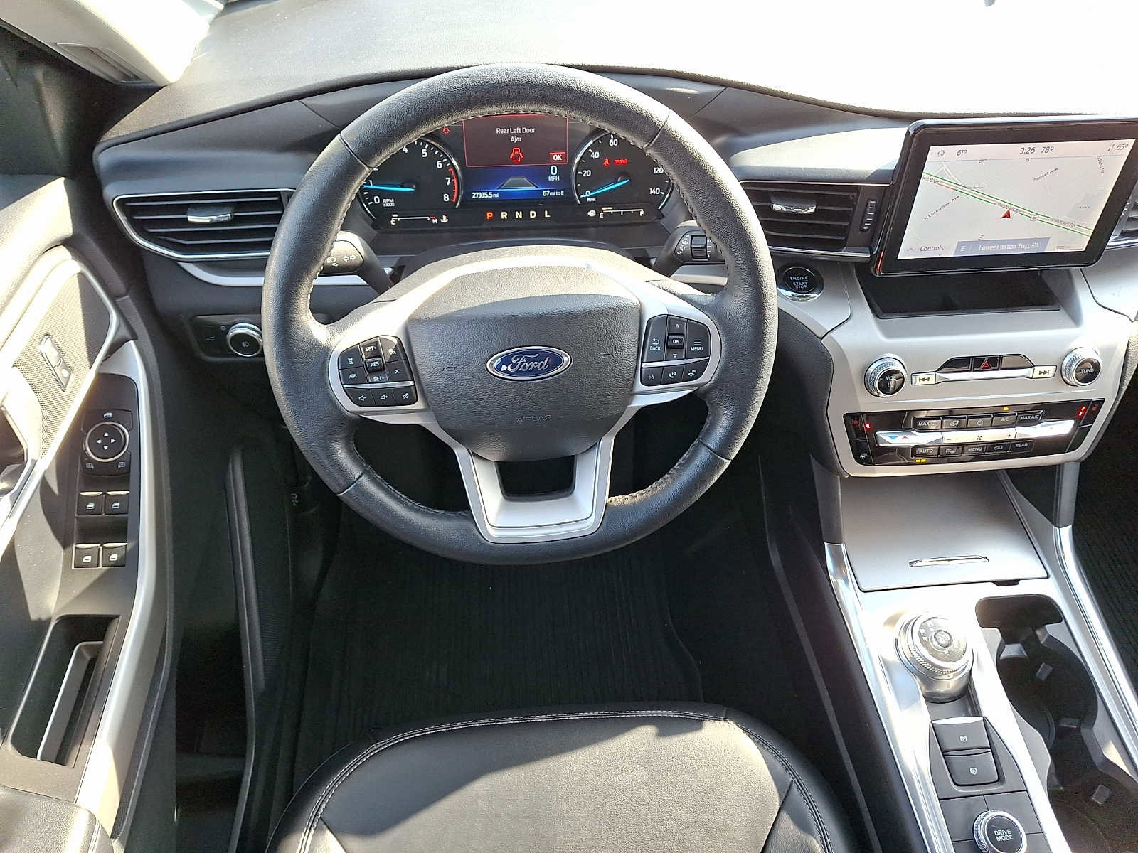 Certified 2022 Ford Explorer XLT w/ Equipment Group 202A AWD/4WD image 11