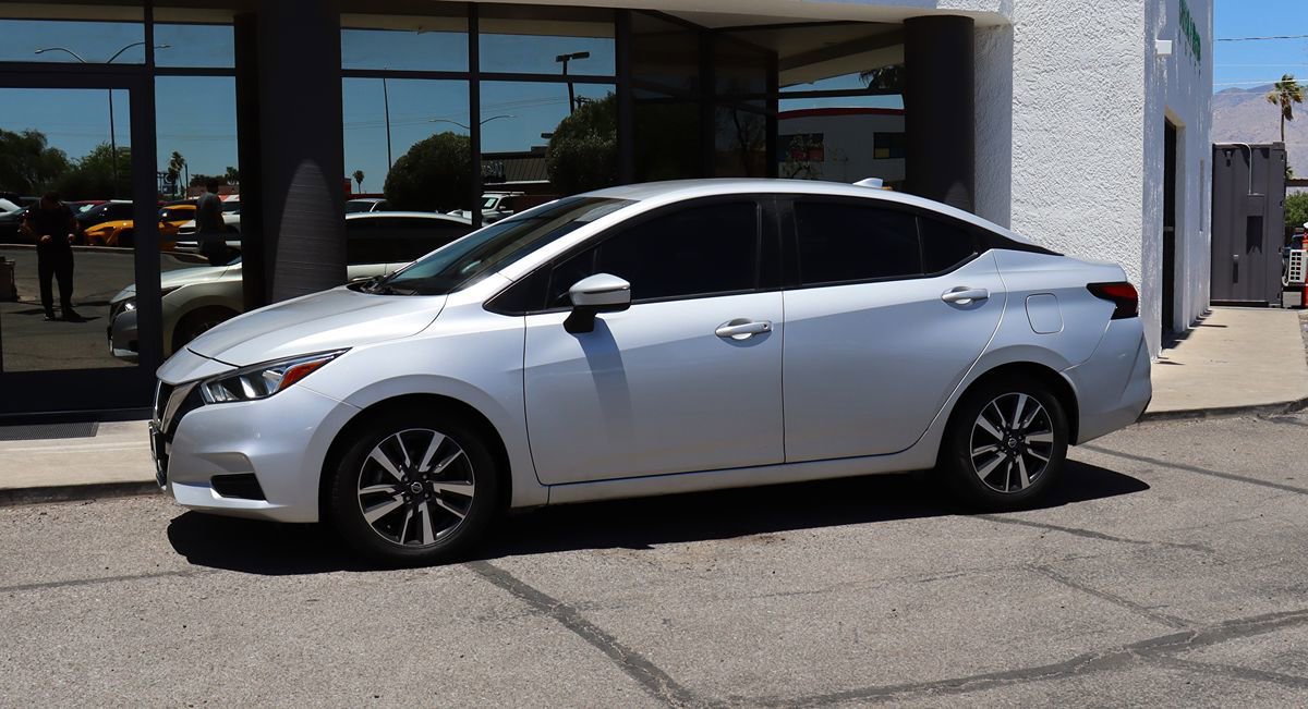 Used 2021 Nissan Versa SV FWD image 7