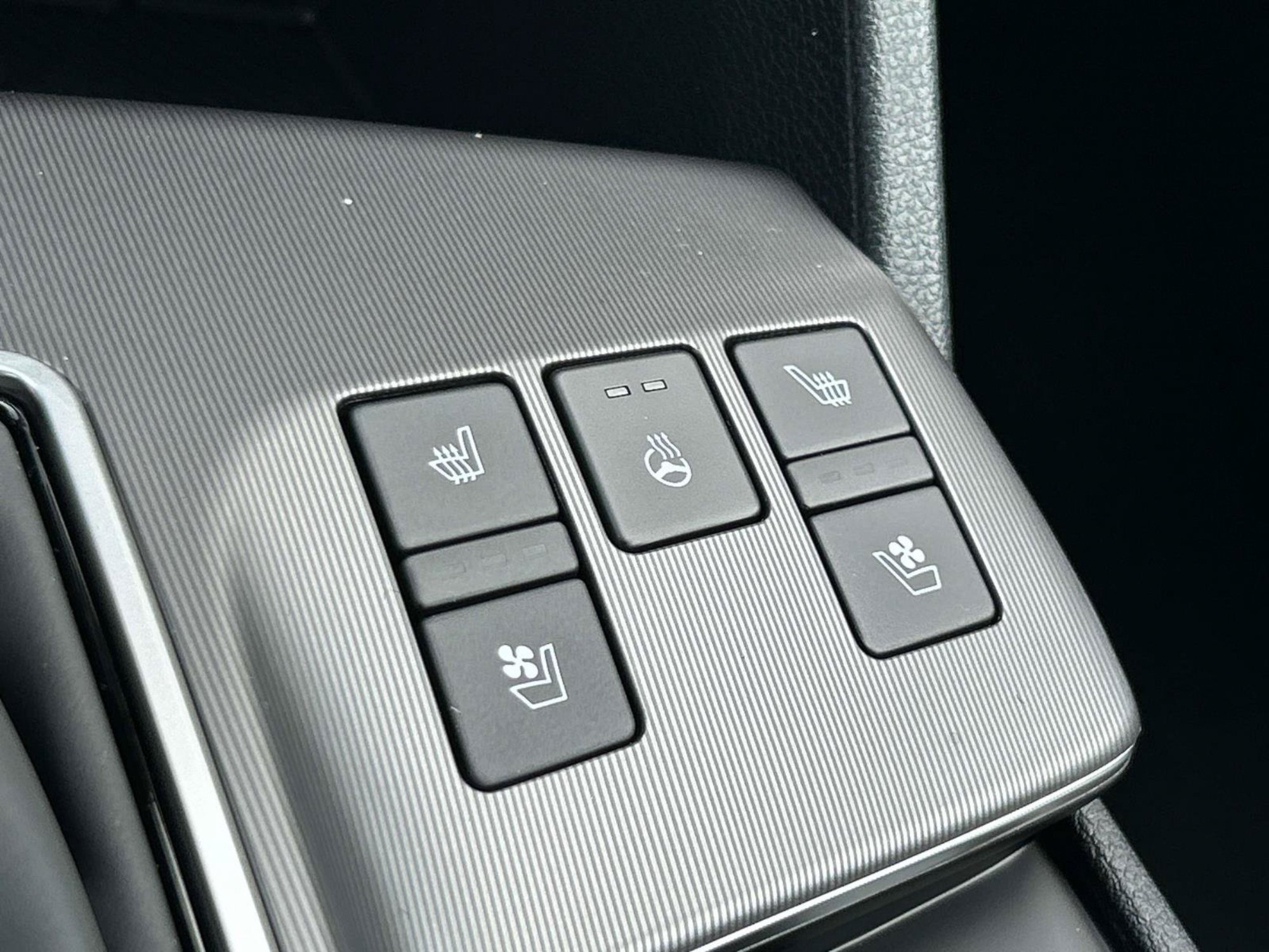 New 2026 Kia Sportage SX AWD/4WD image 33