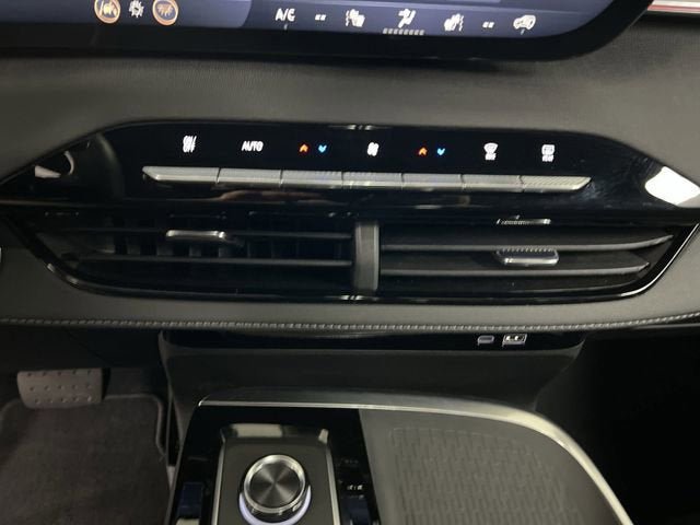 Certified 2026 Buick Enclave Preferred FWD image 18
