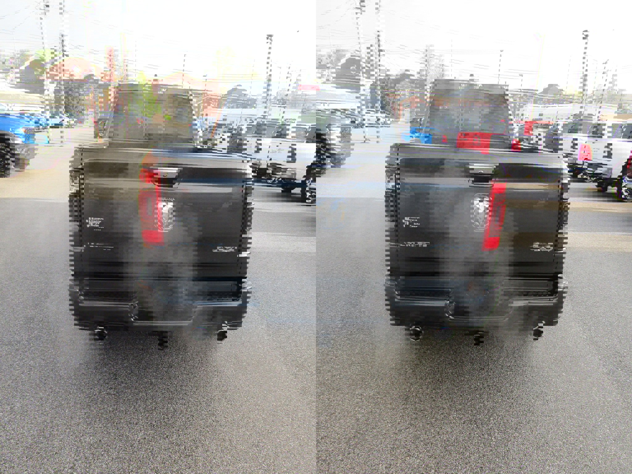 Used 2022 RAM 1500 Limited w/ Off Road Group image 4